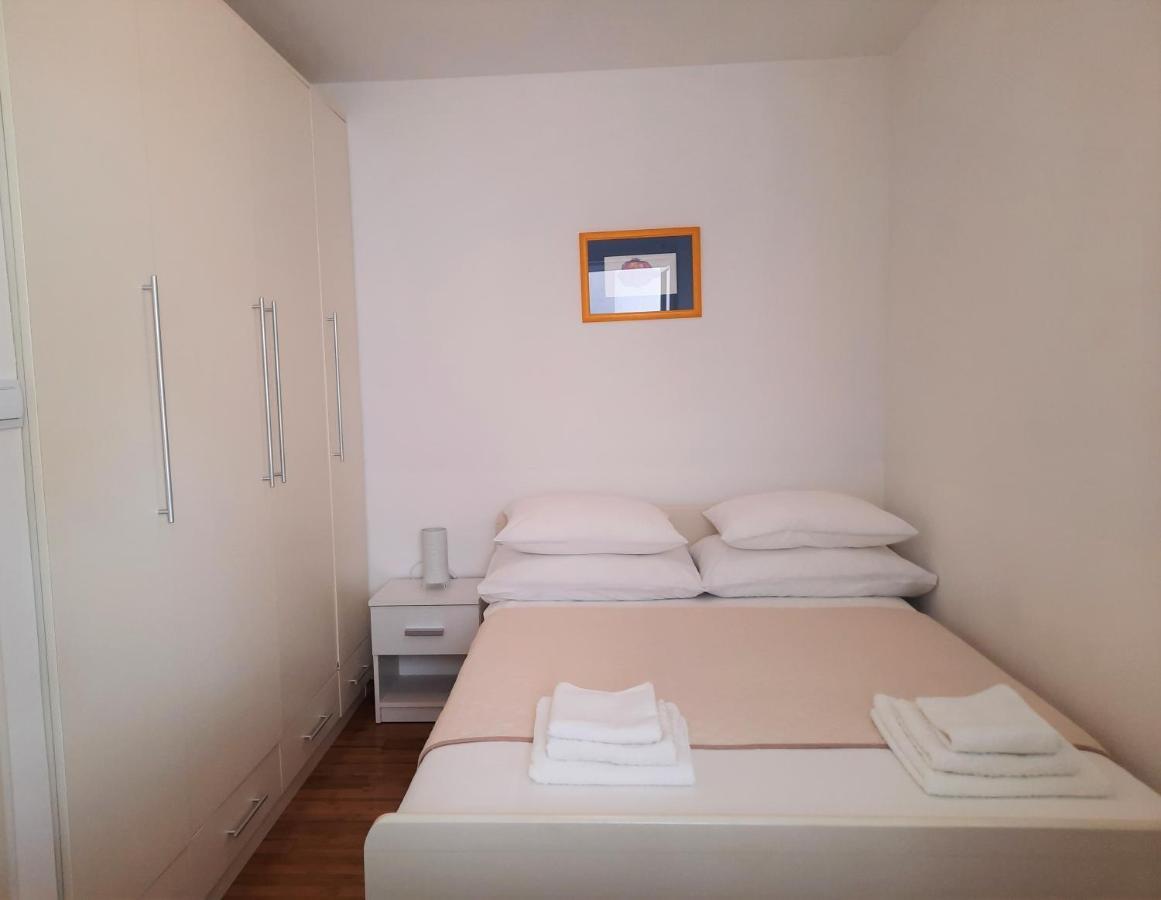 Apartment Mato Barbariga Buitenkant foto